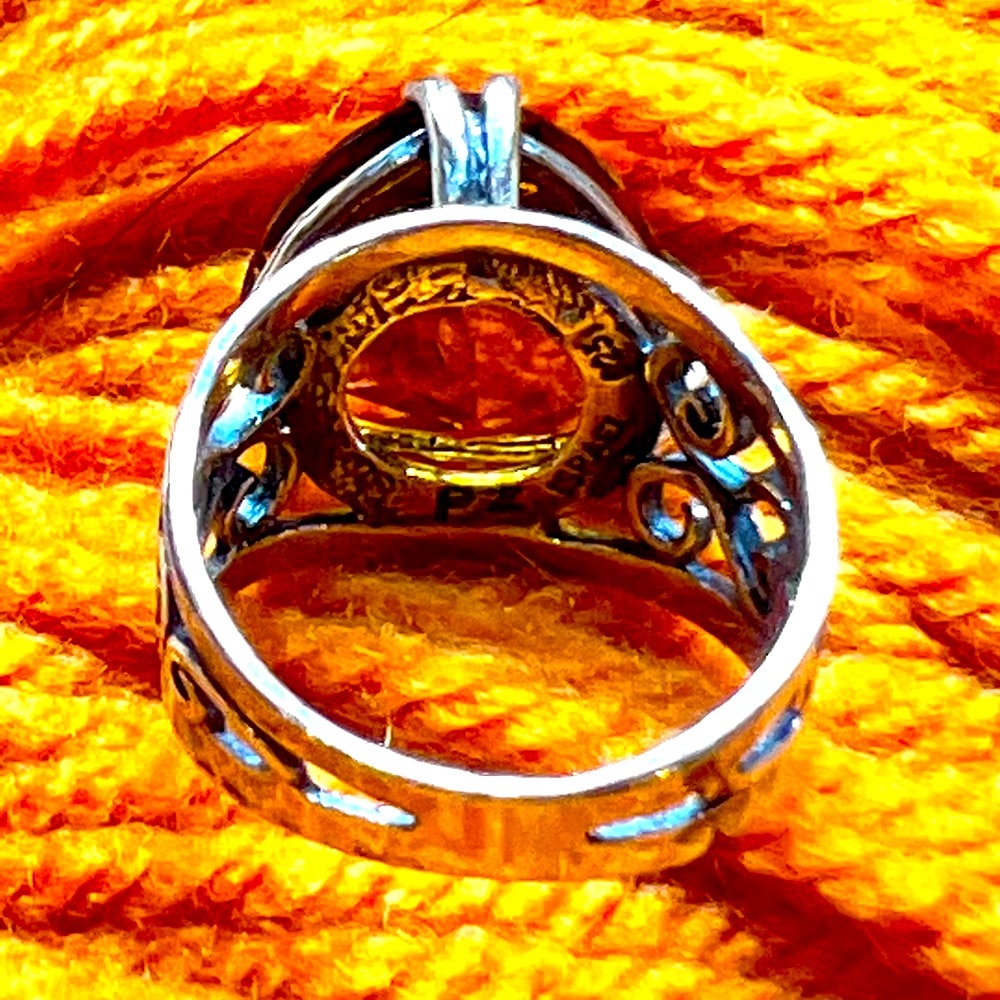 PZ Filligree w/ Trillion Cut Gemstone - Picture 3 of 5